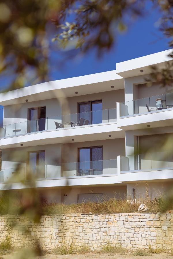 Zambia Luxury Apartments Plakiás Exterior foto